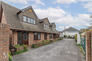 Photo 25- click for photo gallery